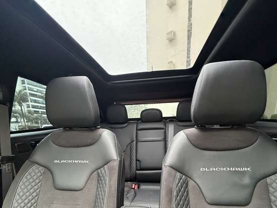 JEEP-COMPASS-2.0 HURRICANE 4 TURBO GASOLINA BLACKHAWK AT9 JEEP-COMPASS-2025
