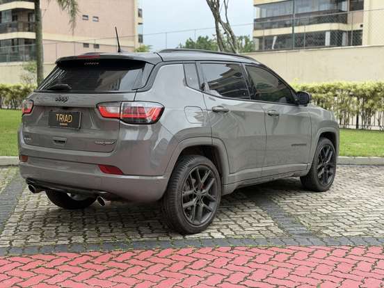 JEEP-COMPASS-2.0 HURRICANE 4 TURBO GASOLINA BLACKHAWK AT9 JEEP-COMPASS-2025