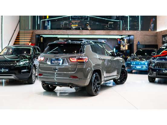 JEEP-COMPASS-2.0 HURRICANE 4 TURBO GASOLINA BLACKHAWK AT9 JEEP-COMPASS-2024