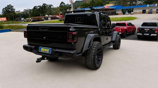JEEP-GLADIATOR-2022