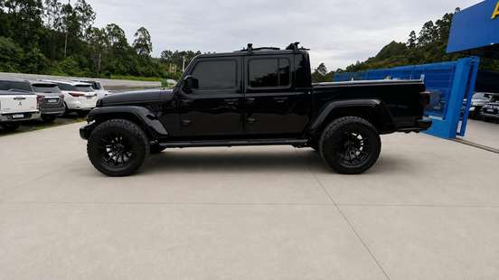 JEEP-GLADIATOR-2022