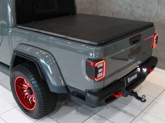 JEEP-GLADIATOR-2023