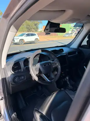 JEEP-RENEGADE-2022
