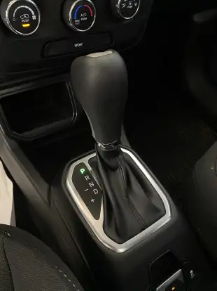 JEEP-RENEGADE-2023