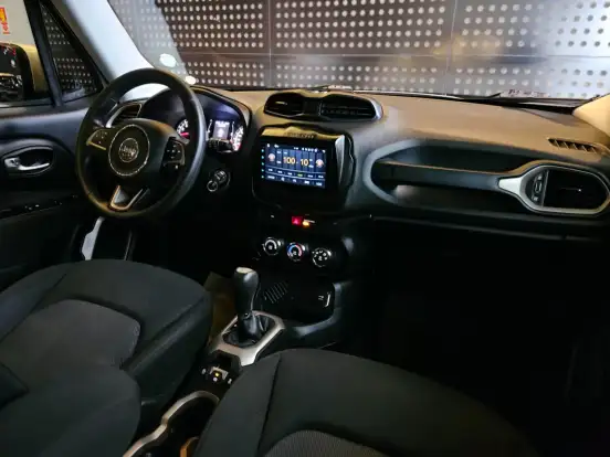JEEP-RENEGADE-1.8 16V FLEX SPORT 4P AUTOMÁTICO JEEP-RENEGADE-2017