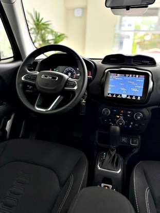 JEEP-RENEGADE-2024