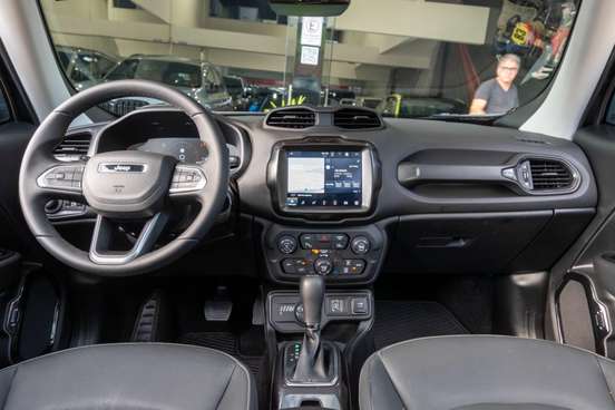 JEEP-RENEGADE-2025