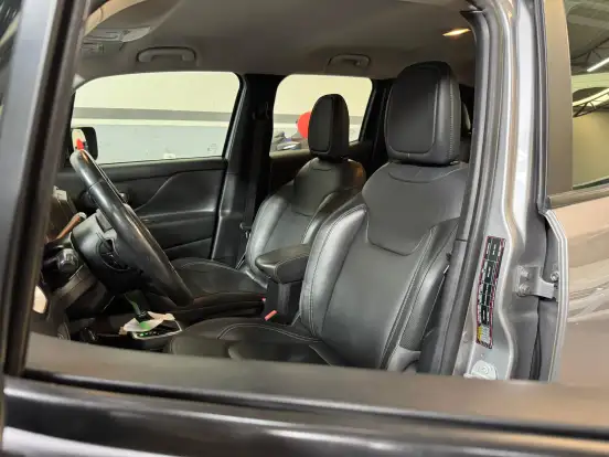 JEEP-RENEGADE-2019