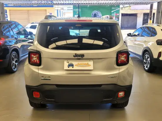 JEEP-RENEGADE-2.0 16V TURBO DIESEL LONGITUDE 4P 4X4 AUTOMÁTICO JEEP-RENEGADE-2016