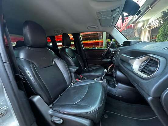 JEEP-RENEGADE-2.0 16V TURBO DIESEL LONGITUDE 4P 4X4 AUTOMÁTICO JEEP-RENEGADE-2015