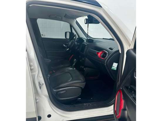 JEEP-RENEGADE-2.0 16V TURBO DIESEL TRAILHAWK 4P 4X4 AUTOMÁTICO JEEP-RENEGADE-2019