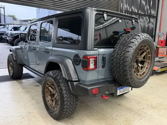 JEEP-WRANGLER-2024