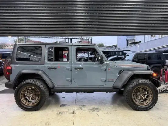 JEEP-WRANGLER-2024