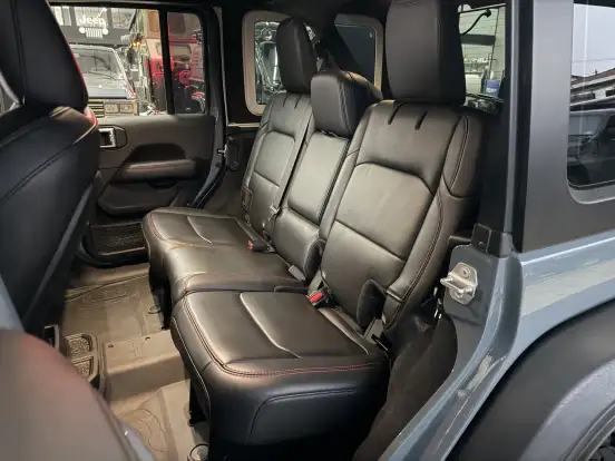 JEEP-WRANGLER-2024