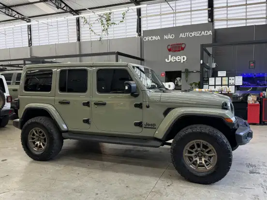 JEEP-WRANGLER-2021