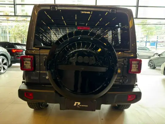 JEEP-WRANGLER-2.0 TURBO GASOLINA UNLIMITED SAHARA 4P 4X4 AT8 JEEP-WRANGLER-2019