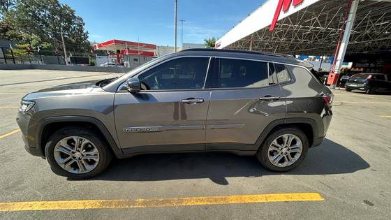 JEEP COMPASS 1.3 T270 TURBO FLEX LONGITUDE AT6