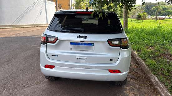 JEEP-COMPASS-2022