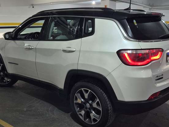 JEEP-COMPASS-2.0 16V DIESEL LIMITED 4X4 AUTOMÁTICO JEEP-COMPASS-2018