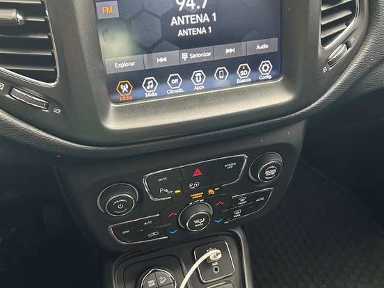 JEEP-COMPASS-2.0 16V DIESEL LONGITUDE 4X4 AUTOMÁTICO JEEP-COMPASS-2020