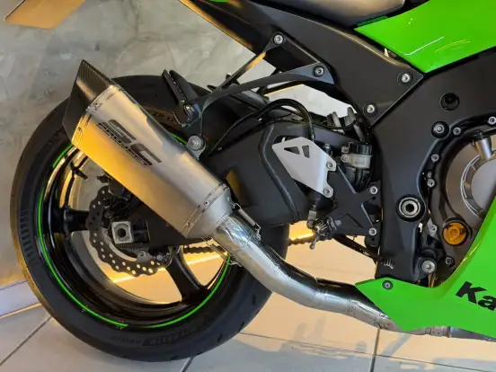 KAWASAKI-NINJA ZX-10R-2011
