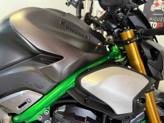 KAWASAKI-Z900 R EDITION KAWASAKI-Z900 R EDITION-2025