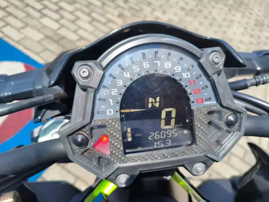 KAWASAKI-Z900-2018