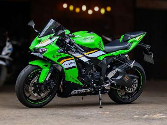 KAWASAKI-NINJA ZX-6R-2025