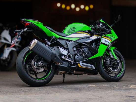KAWASAKI-NINJA ZX-6R-2025