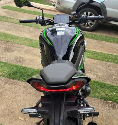 KAWASAKI-Z900 R EDITION-2025