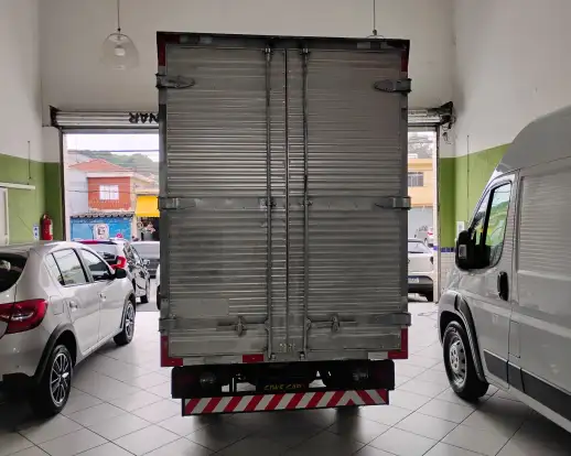 KIA-BONGO-2018