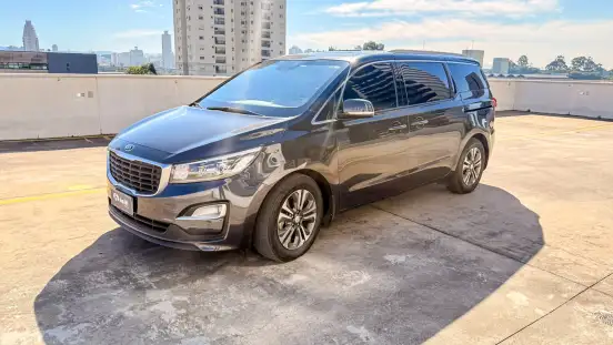 KIA-CARNIVAL-2018