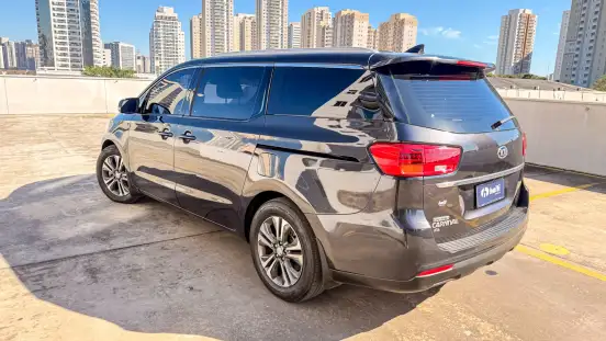 KIA-CARNIVAL-2018