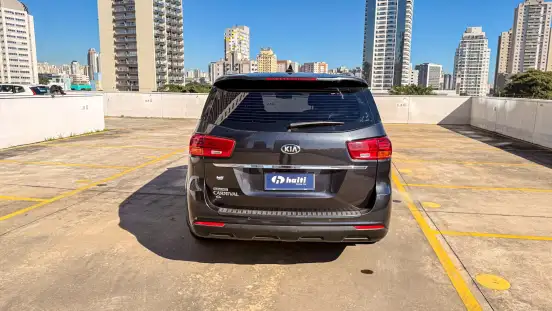 KIA-CARNIVAL-2018