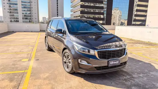 KIA-CARNIVAL-2018