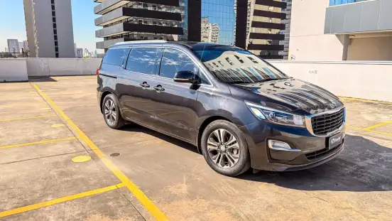 KIA-CARNIVAL-2018