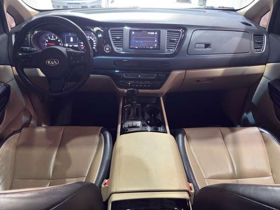 KIA-CARNIVAL-2016