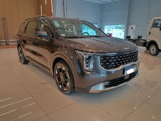 KIA-CARNIVAL-2024