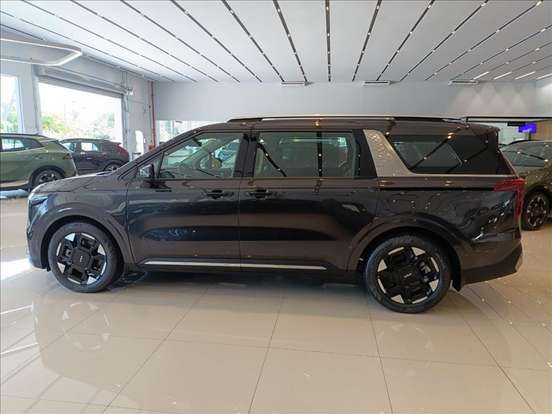 KIA-CARNIVAL-2024