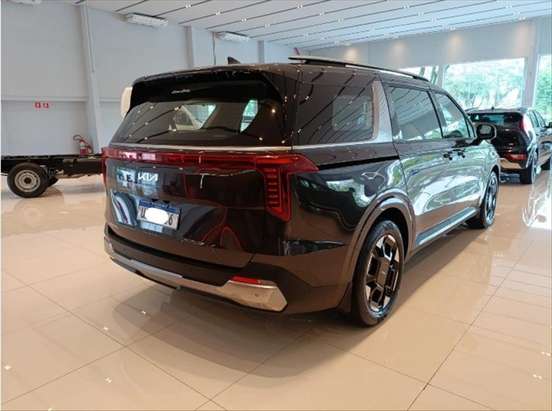 KIA-CARNIVAL-2024