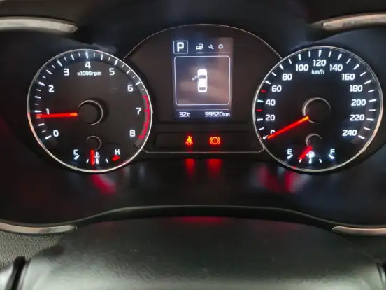 KIA-CERATO-1.6 SX 16V FLEX 4P AUTOMÁTICO KIA-CERATO-2016