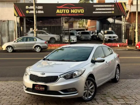 KIA CERATO 1.6 SX 16V FLEX 4P AUTOMÁTICO