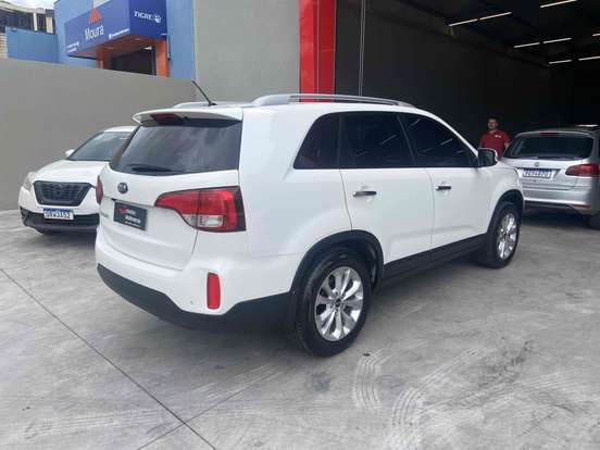 KIA-SORENTO-2014