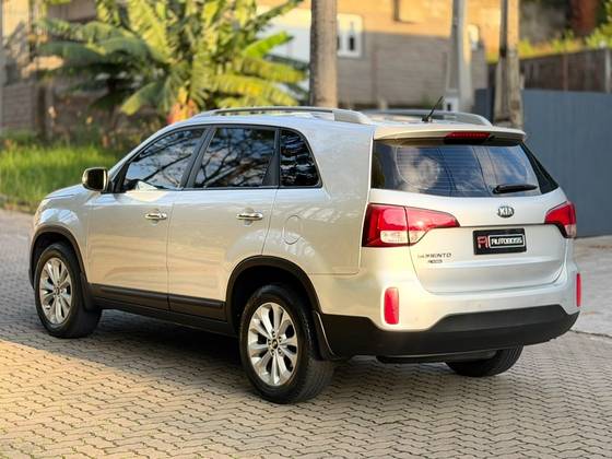 KIA SORENTO 2.4 S.253 4X2 16V GASOLINA 4P AUTOMÁTICO