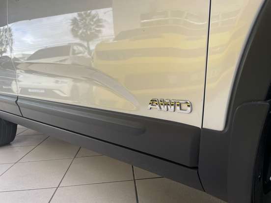 KIA-SORENTO-3.5 V6 GASOLINA EX 7L 4WD AUTOMÁTICO KIA-SORENTO-2012