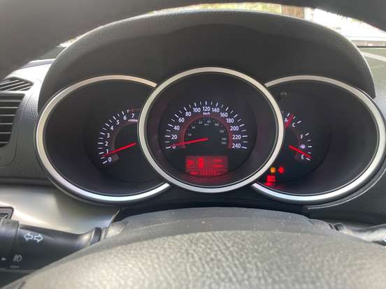 KIA-SORENTO-3.5 V6 GASOLINA EX 7L 4WD AUTOMÁTICO KIA-SORENTO-2012