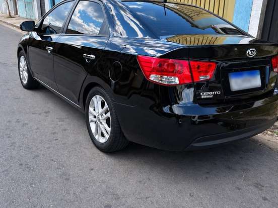 KIA-CERATO-1.6 EX3 SEDAN 16V GASOLINA 4P AUTOMÁTICO KIA-CERATO-2011