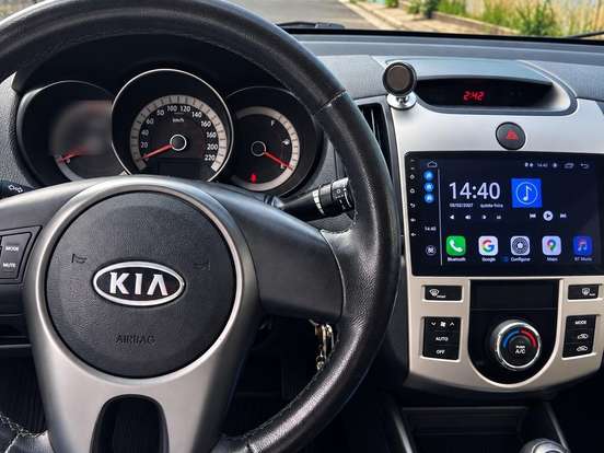 KIA-CERATO-1.6 EX3 SEDAN 16V GASOLINA 4P AUTOMÁTICO KIA-CERATO-2011