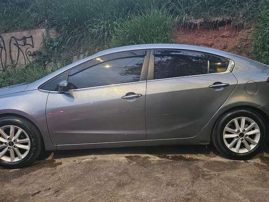 KIA-CERATO-1.6 SX 16V FLEX 4P AUTOMÁTICO KIA-CERATO-2016