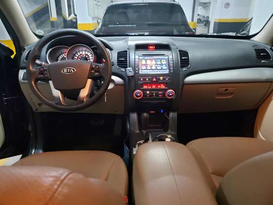 KIA-SORENTO-2012